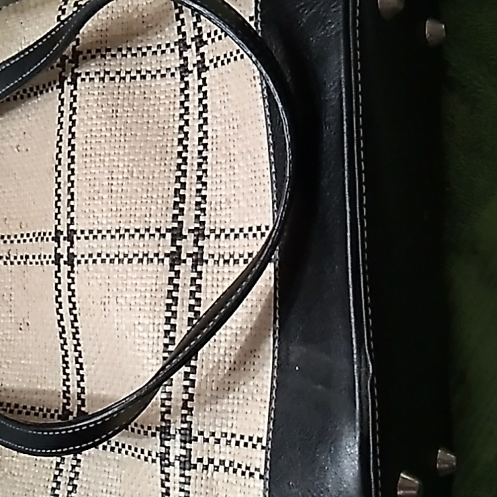 Handbag - Picture 5 of 6